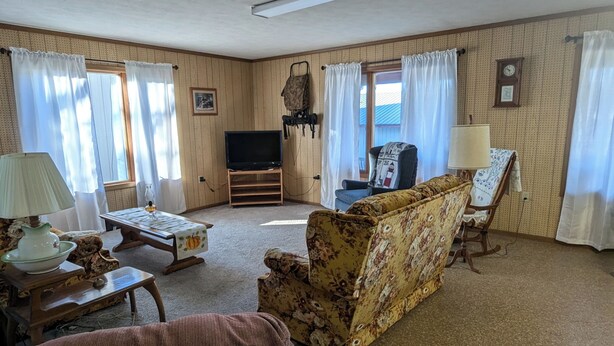Living area - Enjoy the natural splendor and outdoor thrills in the quaint town of Lupton, MI. (Lupton)
