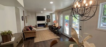 Harmony Basement · Lovely Space for a Getaway- 10 minutes to DT Knox