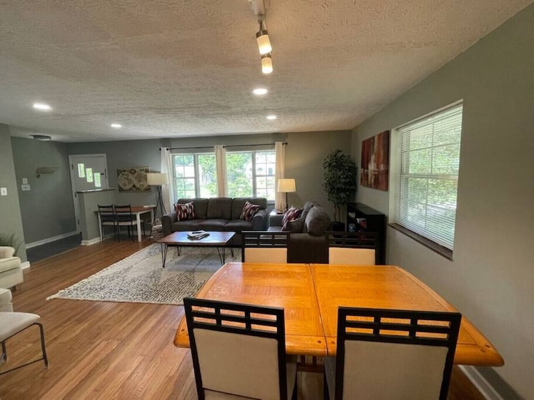 Don's North Hills · Mid-century Rancher In Historic North Hills - Splash Pad, Knoxville