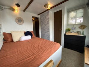 2 dormitorios, wifi gratis, ropa de cama