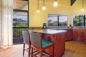 Interior - Ka'Oi Resort, Princeville Kauai, HI.-1 Bd Dlx (Princeville)