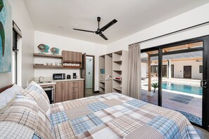 5 chambres, fer et planche à repasser, Wi-Fi, draps fournis