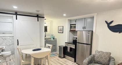 Charming Beach cottage across from the beach in fabulous Wells.