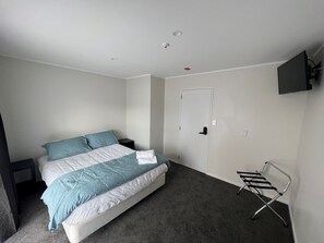 Deluxe-Doppelzimmer, eigenes Bad | Bettwäsche