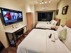 Condo, City View | 1 bedroom, iron/ironing board, free WiFi - Air Residences-The House of Five (Makati)