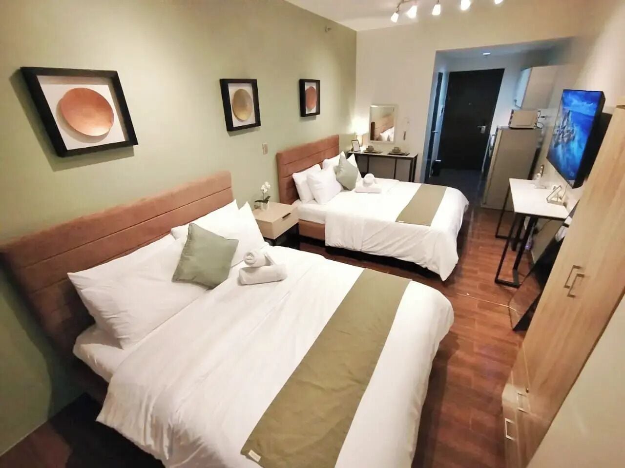 Condo, vista para a cidade | 1 quarto, ferros/tábuas de passar roupa, Wi-Fi de cortesia