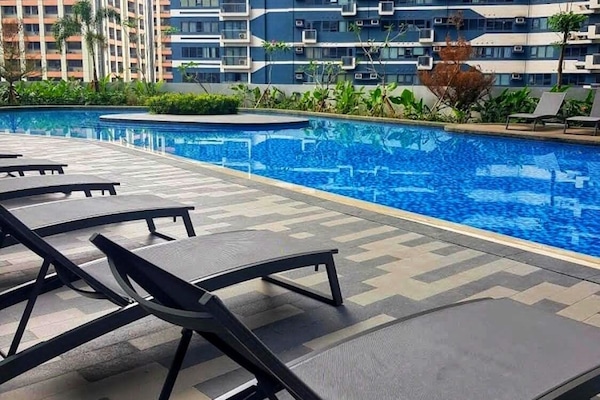 2 piscinas al aire libre