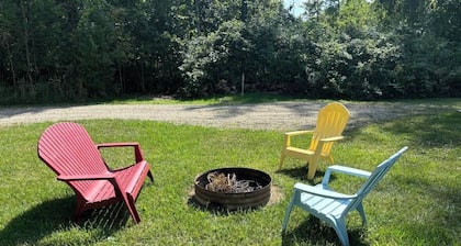 "Beachy Bungalow" cottage in Harbor Beach - Perfect getaway spot