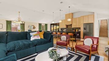 Smart TV, books, stereo, printers