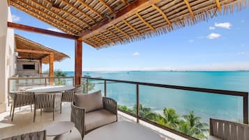 Premier Penthouse | Terrace/patio