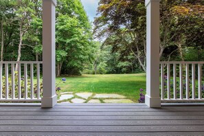 Terrace/patio - Upscale Secluded Home w/Central AC, Pool & Firepit (Centerville,)