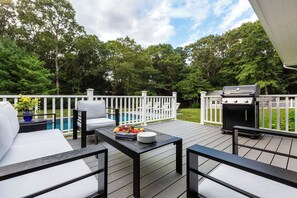 Terrace/patio - Upscale Secluded Home w/Central AC, Pool & Firepit (Centerville,)