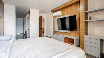 2 bedrooms, iron/ironing board, bed sheets