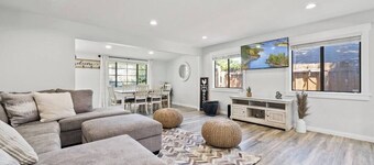 Magic Mountain 4 Bedroom 3 Bath Escape Modern Home