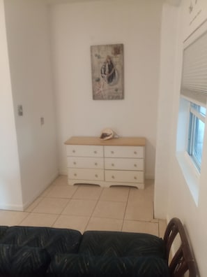 Interior - Cozy 1-bedroom apartment with WiFi, AC in charming Cudjoe Key large outdoor  (Cudjoe Key)