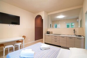 1 chambre, fer et planche Ă repasser, Wi-Fi, draps fournis