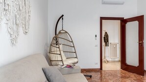 Unclassified image, 2 of 26, button - Boho - Sweet Dreams in Florence (Firenze)