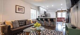 Spacious 1-bedroom apartment on quiet block close to NYC in Jersey City.