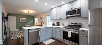 Renovated1-bedroom apartment on quiet block close to NYC in Jersey City.