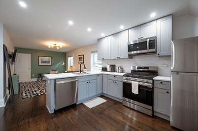 Renovated1-bedroom apartment on quiet block close to NYC in Jersey City.