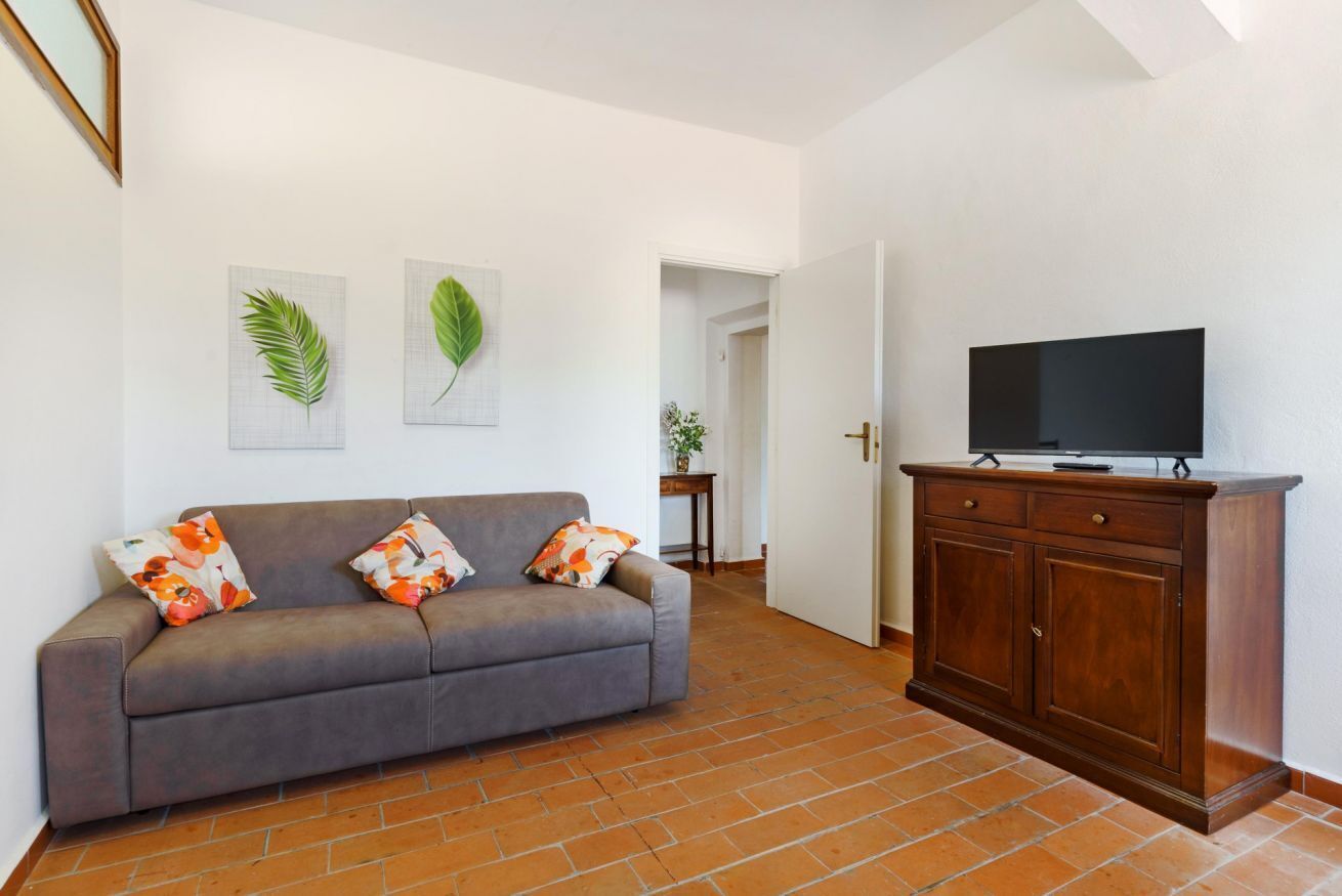Fernseher, Tischtennisplatte
