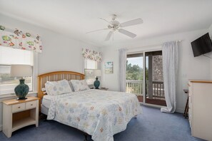 8 bedrooms, iron/ironing board, free WiFi, bed sheets