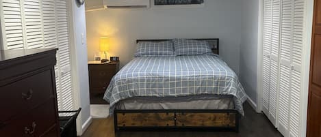 1 bedroom, iron/ironing board, free WiFi, bed sheets