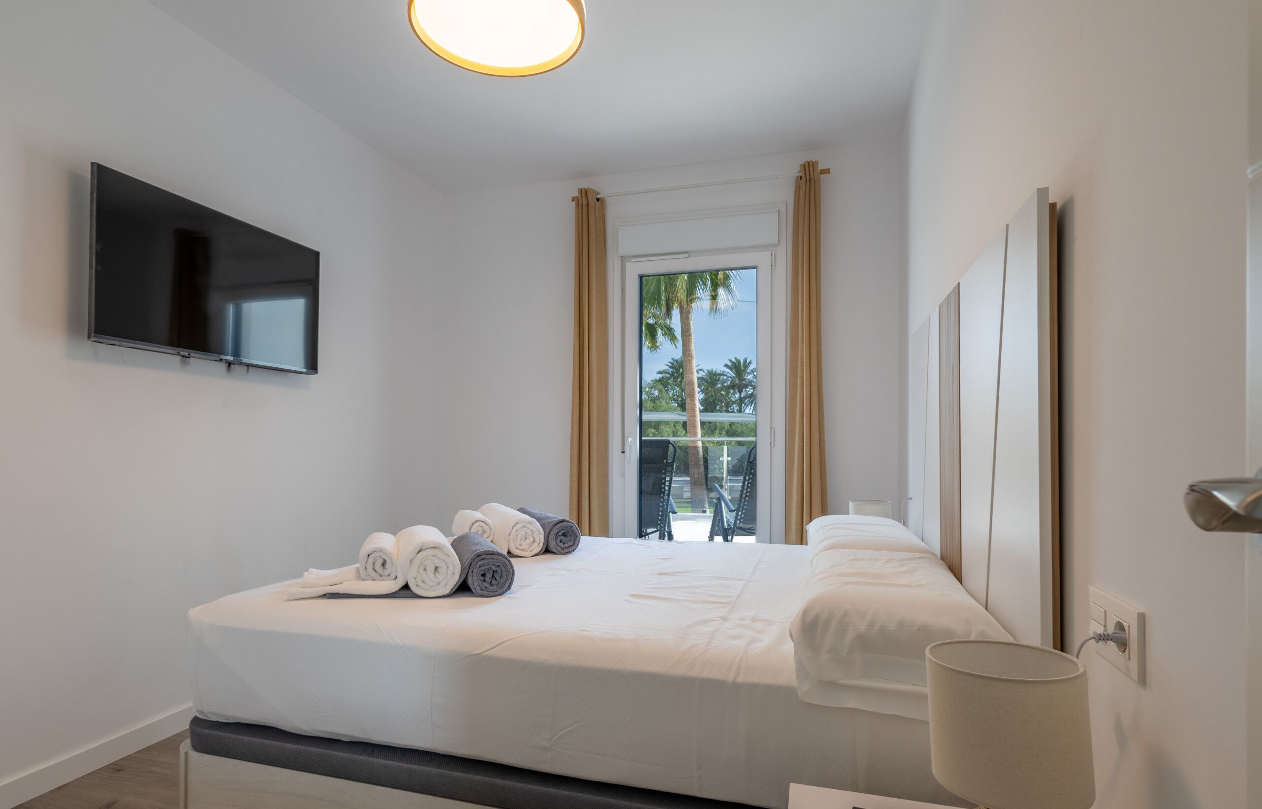 2 chambres, fer et planche à repasser, lit parapluie, Wi-Fi gratuit