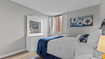 2 bedrooms, iron/ironing board, WiFi, bed sheets