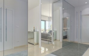 5 habitaciones, internet y ropa de cama 