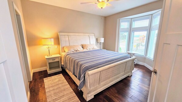 4 bedrooms, desk, iron/ironing board, free WiFi