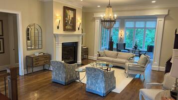 TV connectée, cheminée