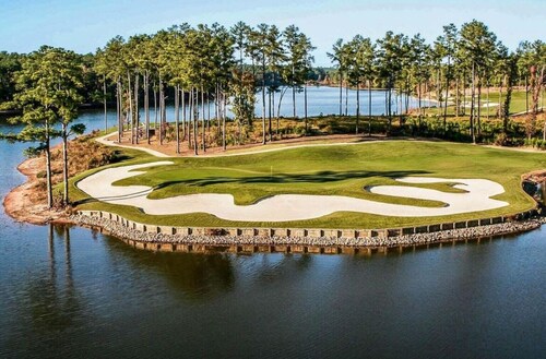 Beautiful Lakefront home with Pool in Savannah Lakes Village on Lake Thurmond.