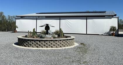 Secluded Luxury at Oak Hollow Estate – Perfect for Groups of Up to 20