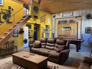 Interior - Secluded Luxury at Oak Hollow Estate – Perfect for Groups of Up to 20 (Cottonwood)