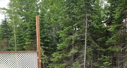 Relaxation, Privacy, Hot Tub, Pet Friendly- Kouchibouguac