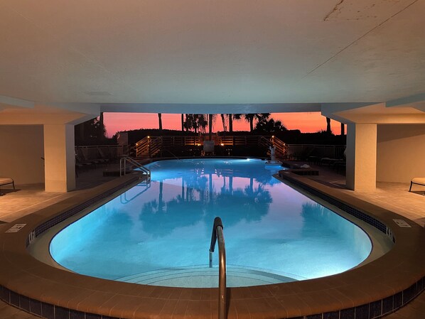 Piscine extérieure, piscine chauffée