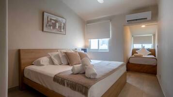 3 bedrooms, iron/ironing board, travel cot, WiFi