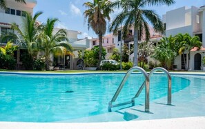 Pool - Casa Bugambilias | 3BR | Pool & Great Location (Cancún)