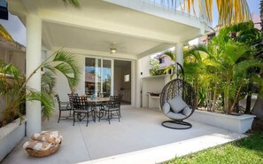 Terrace/patio - Casa Bugambilias | 3BR | Pool & Great Location (Cancún)