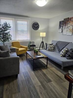 Smart TV - Stylish Modern Gem in Downtown (Sault Ste. Marie)