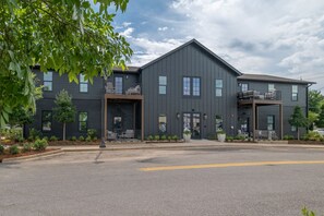 Exterior - Fabulous Flat in Downtown Trussville (Trussville)