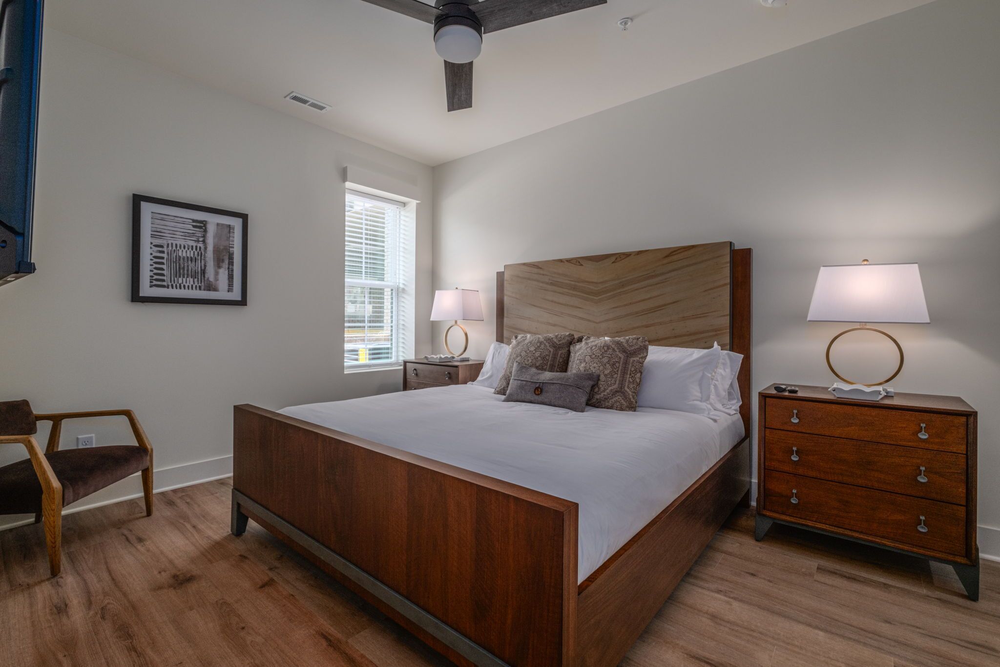 1 多间卧室、熨斗/熨衣板、WiFi、床单