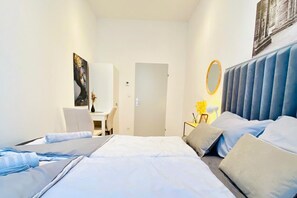 1 bedroom, WiFi, bed sheets