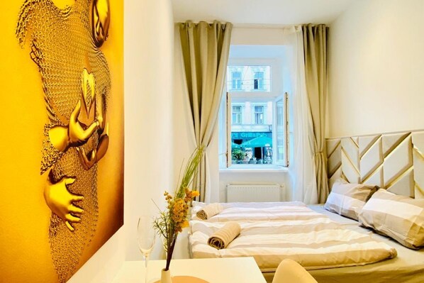 1 bedroom, WiFi, bed sheets