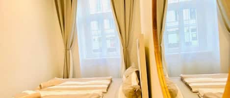 1 bedroom, WiFi, bed sheets