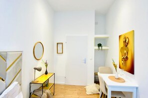 Interior - Charming Ottakring Room with Incredible City Views (Vienna)