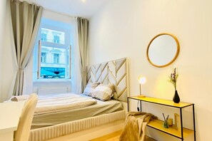 1 bedroom, WiFi, bed sheets