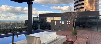 Skyview Retreat Whitehorse Tower