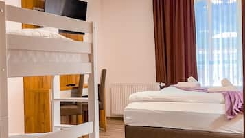 1 bedroom, free WiFi, bed sheets, wheelchair access